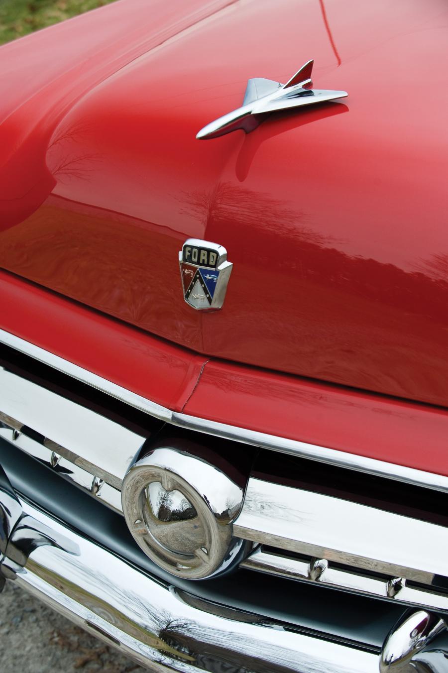  Ford Crestline Sunliner Convertible 1954 года  (фото 2 из 9)